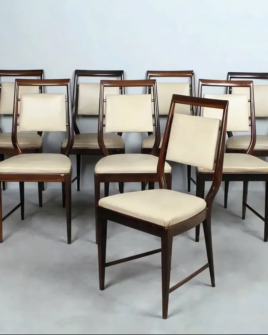Italienische Mid-Century Stühle aus Nussbaum von Vittorio Dassi, 1950er, 8er Set