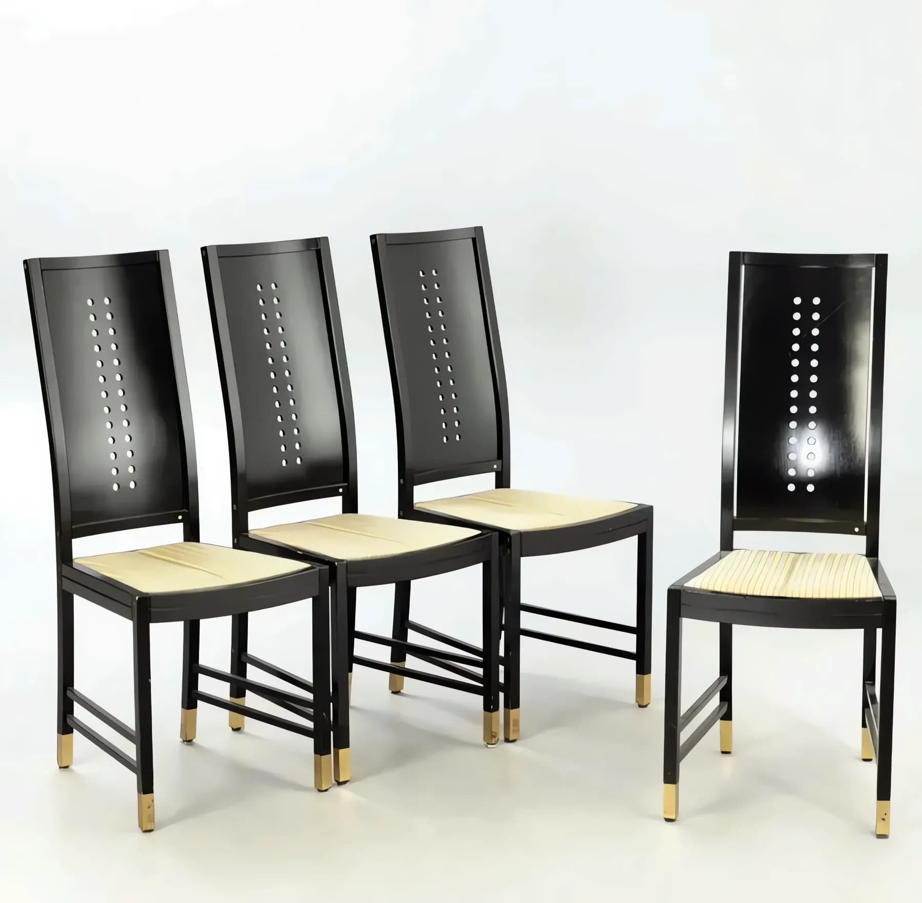 Стулья Thonet Vienna дизайн attributed E.Beranek — 01.webp (enhanced)