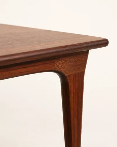 Rosewood Coffee Table — detail